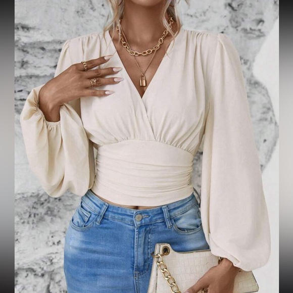 Boho Classic Elegant VNeck Pleated Smocked Long Sleeve Cropped Top Blouse Shirt - Picture 2 of 12